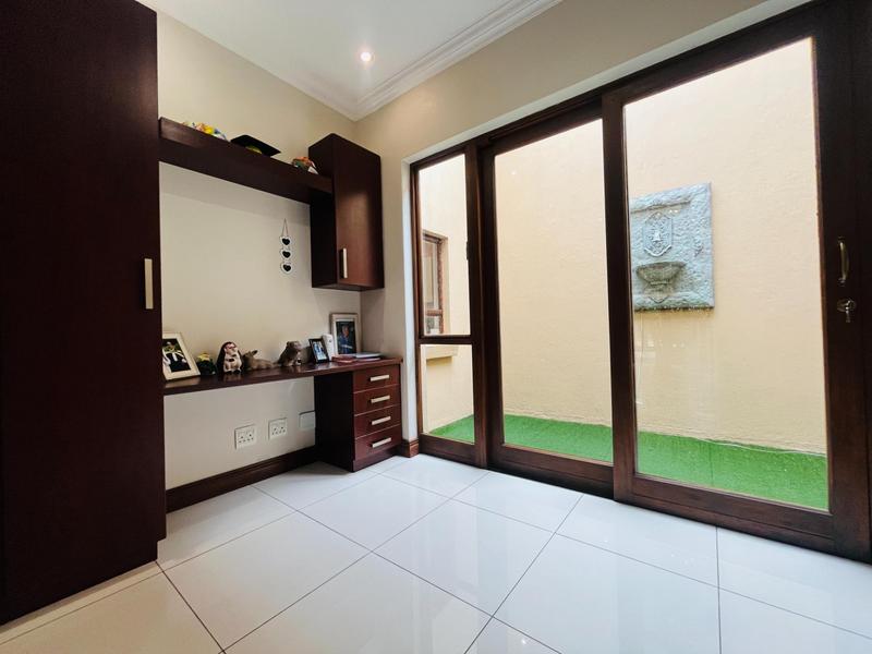 4 Bedroom Property for Sale in Serengeti Lifestyle Estate Gauteng
