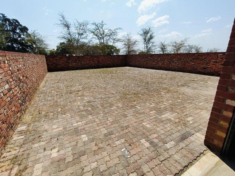 To Let commercial Property for Rent in Honeydew Gauteng