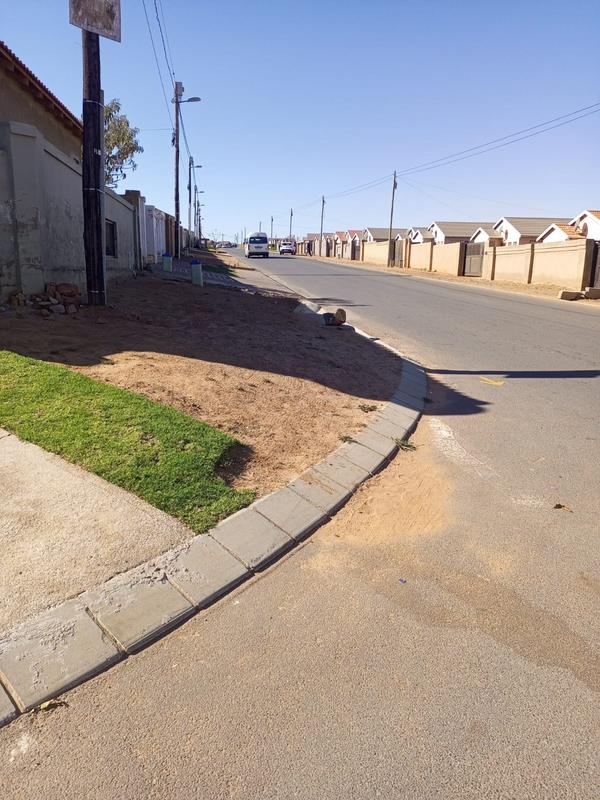 To Let 2 Bedroom Property for Rent in Kagiso Gauteng