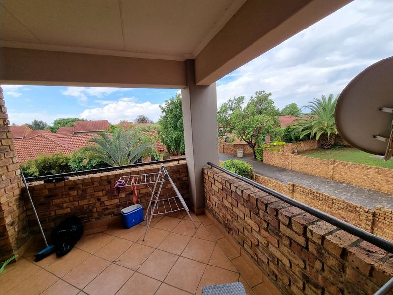2 Bedroom Property for Sale in Theresa Park Gauteng