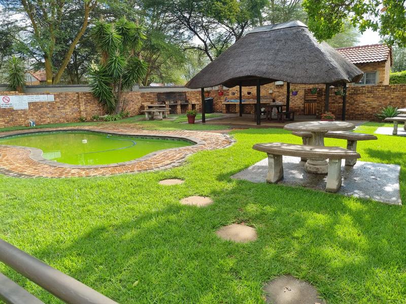 2 Bedroom Property for Sale in Theresa Park Gauteng