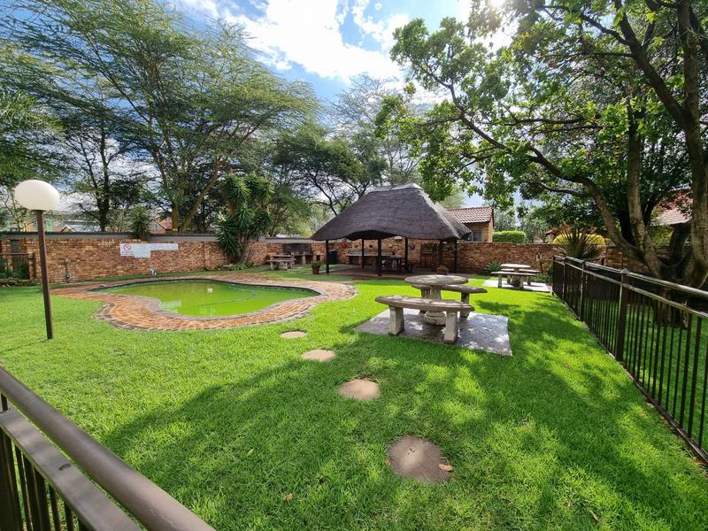 2 Bedroom Property for Sale in Theresa Park Gauteng