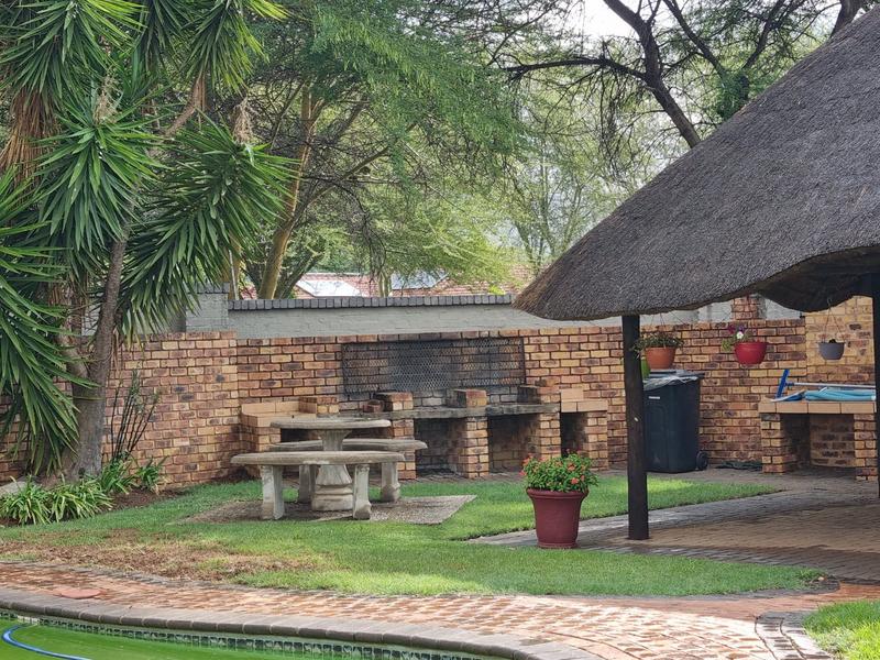 2 Bedroom Property for Sale in Theresa Park Gauteng