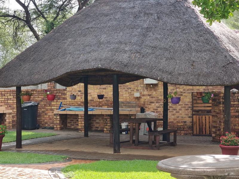 2 Bedroom Property for Sale in Theresa Park Gauteng