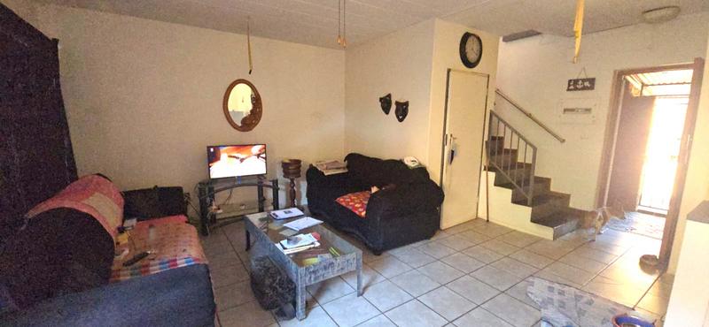 2 Bedroom Property for Sale in Dorandia Gauteng