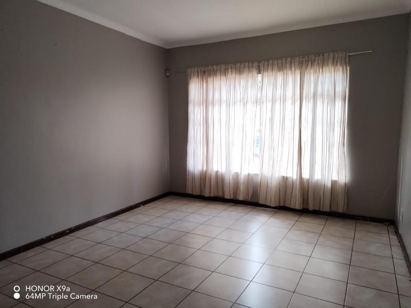 4 Bedroom Property for Sale in Dersley Gauteng