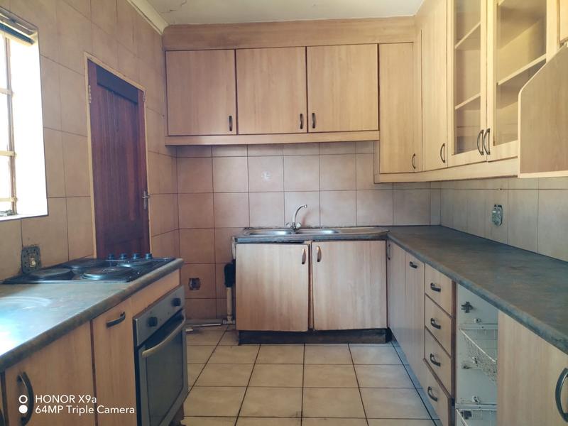 4 Bedroom Property for Sale in Dersley Gauteng