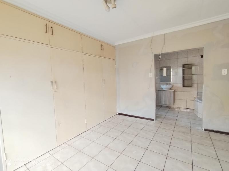 4 Bedroom Property for Sale in Dersley Gauteng