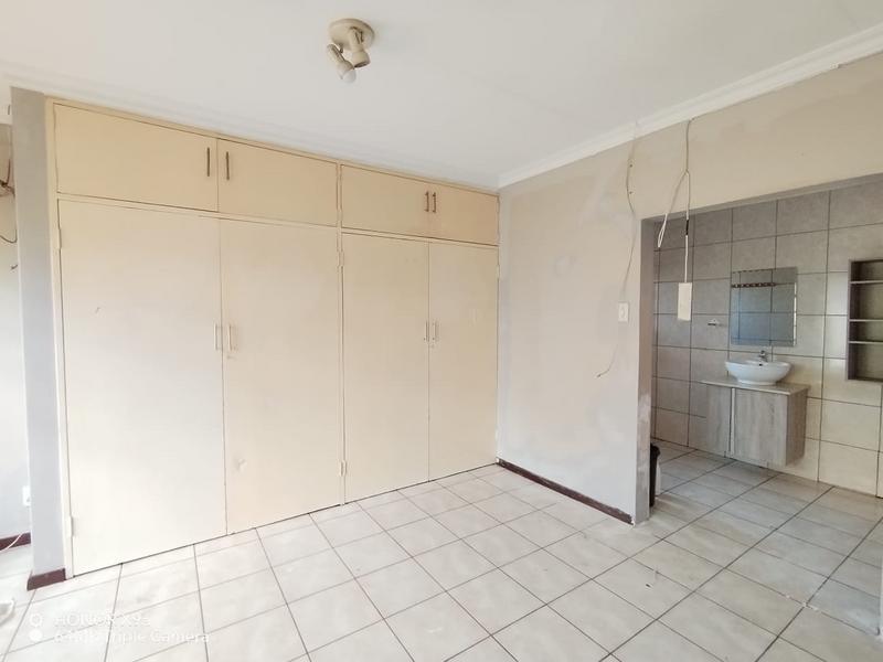 4 Bedroom Property for Sale in Dersley Gauteng