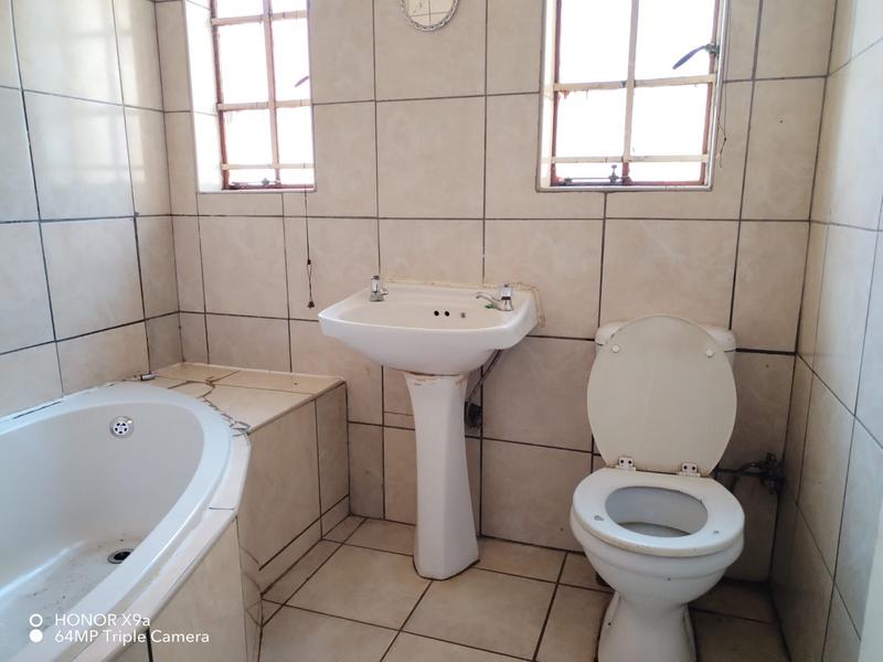 4 Bedroom Property for Sale in Dersley Gauteng