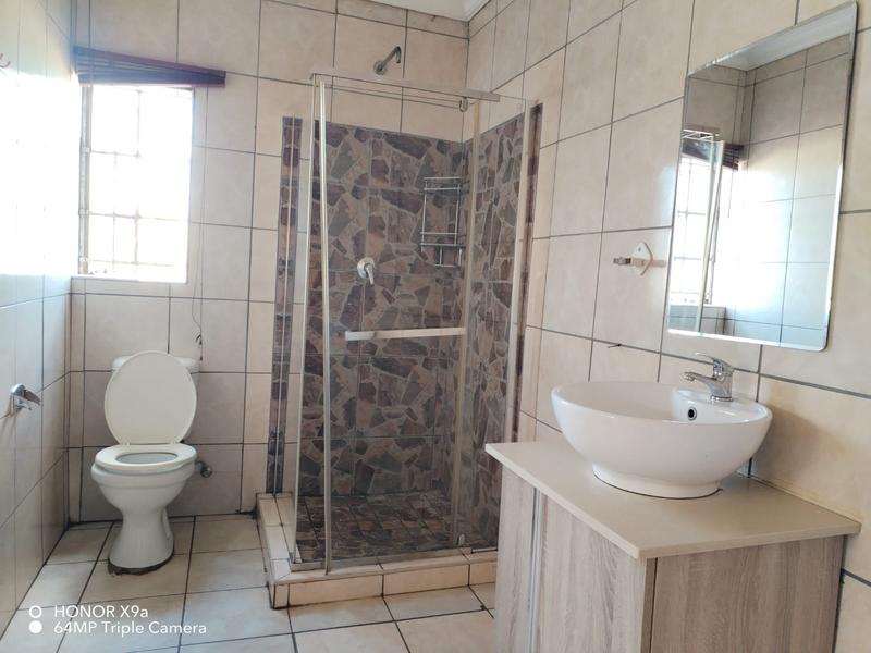 4 Bedroom Property for Sale in Dersley Gauteng