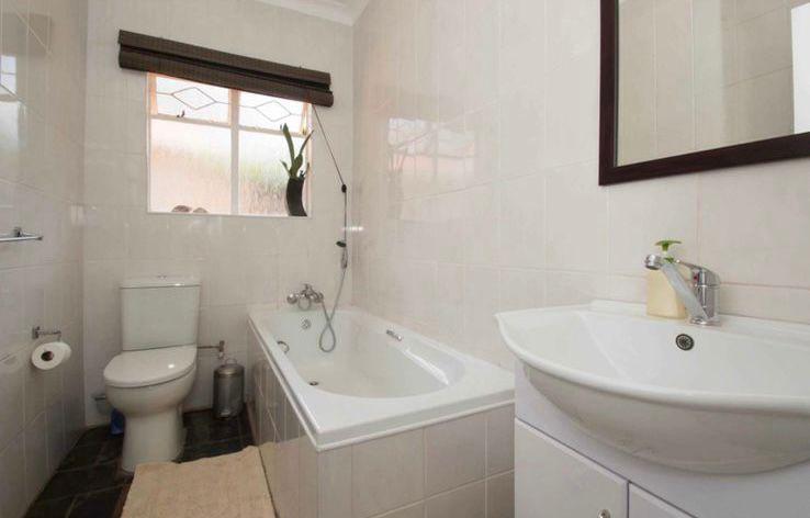 3 Bedroom Property for Sale in Roodepoort Gauteng