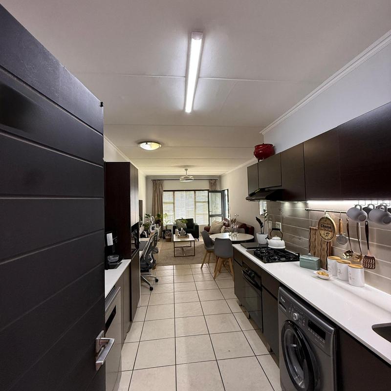 2 Bedroom Property for Sale in Greenstone Hill Gauteng