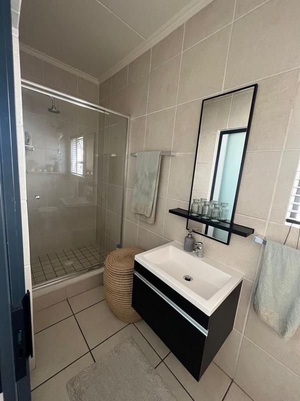 2 Bedroom Property for Sale in Greenstone Hill Gauteng