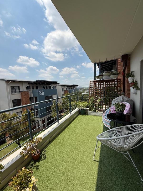 2 Bedroom Property for Sale in Greenstone Hill Gauteng
