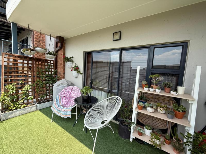 2 Bedroom Property for Sale in Greenstone Hill Gauteng