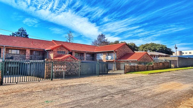 2 Bedroom Property for Sale in Lewisham Gauteng