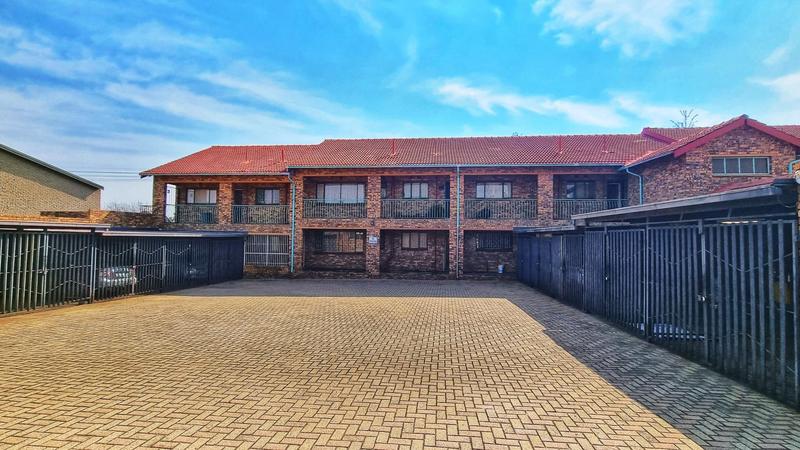 2 Bedroom Property for Sale in Lewisham Gauteng