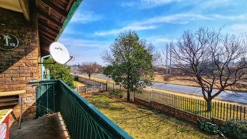 2 Bedroom Property for Sale in Lewisham Gauteng