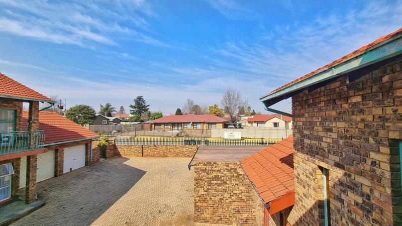2 Bedroom Property for Sale in Lewisham Gauteng
