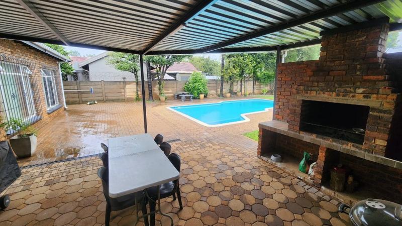 3 Bedroom Property for Sale in Mayberry Park Gauteng