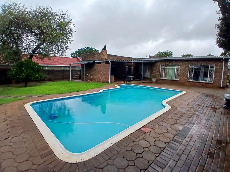 3 Bedroom Property for Sale in Mayberry Park Gauteng