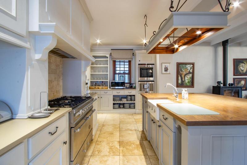 8 Bedroom Property for Sale in Beaulieu Gauteng