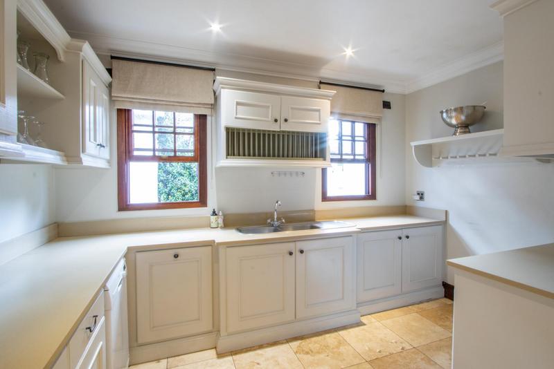 8 Bedroom Property for Sale in Beaulieu Gauteng