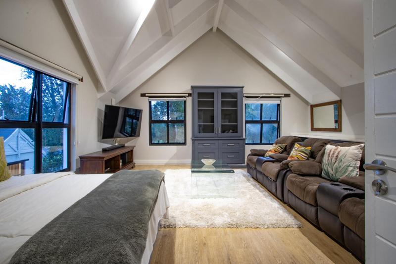 8 Bedroom Property for Sale in Beaulieu Gauteng