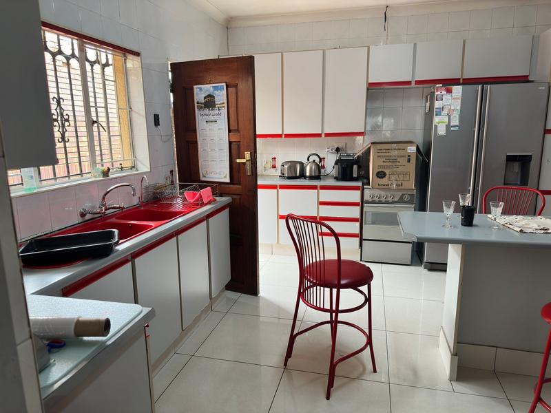 4 Bedroom Property for Sale in Laudium Gauteng