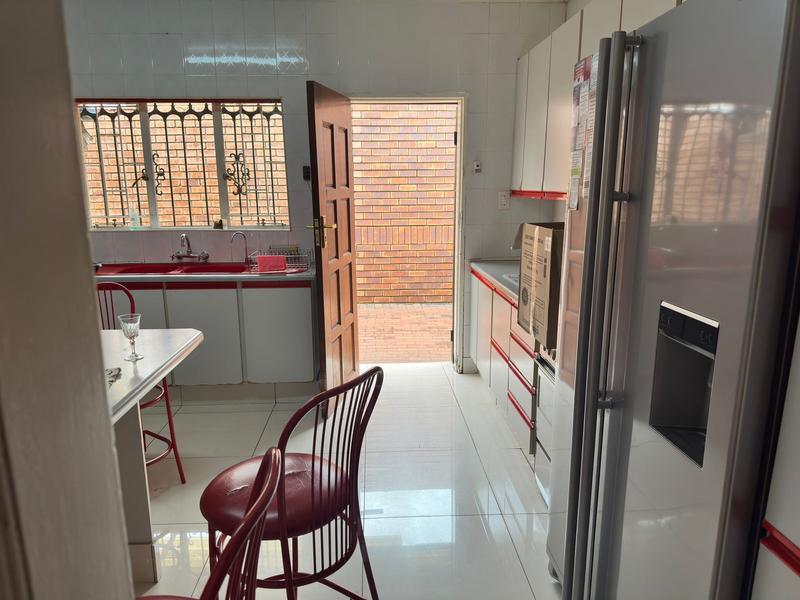 4 Bedroom Property for Sale in Laudium Gauteng