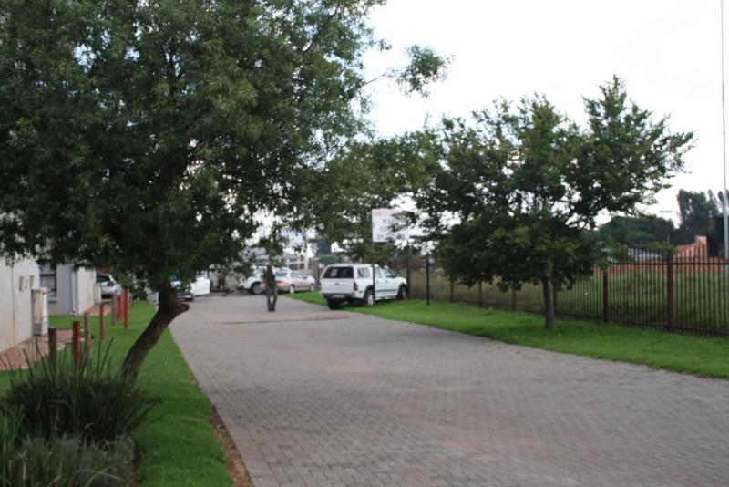 2 Bedroom Property for Sale in Beyers Park Gauteng