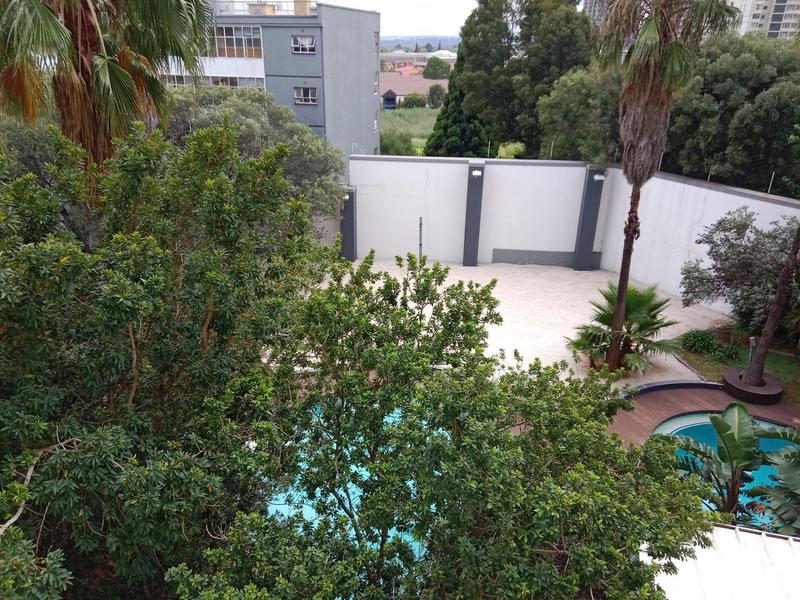 2 Bedroom Property for Sale in Bedford Gardens Gauteng