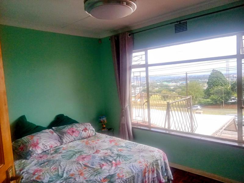 4 Bedroom Property for Sale in Sunnyrock Gauteng