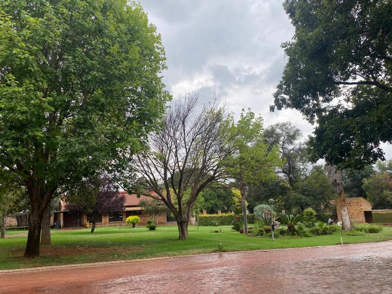 5 Bedroom Property for Sale in Raslouw Gauteng