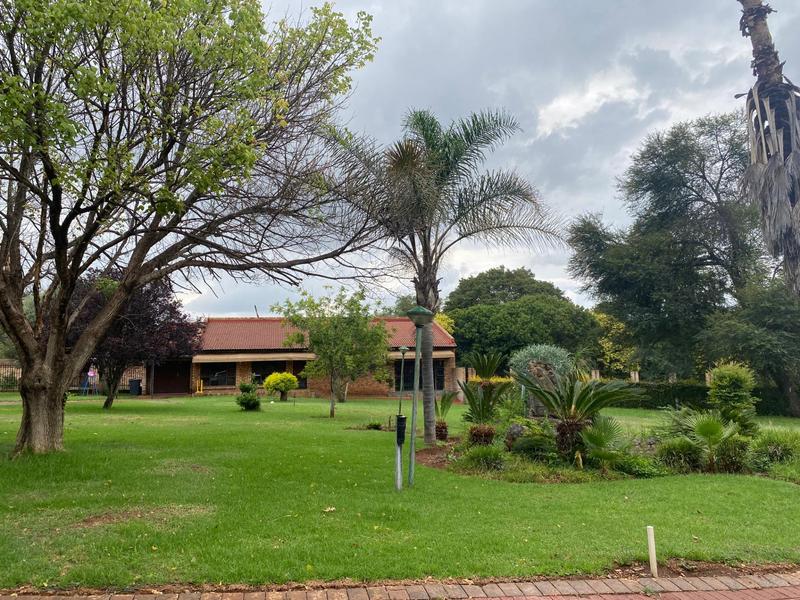 5 Bedroom Property for Sale in Raslouw Gauteng