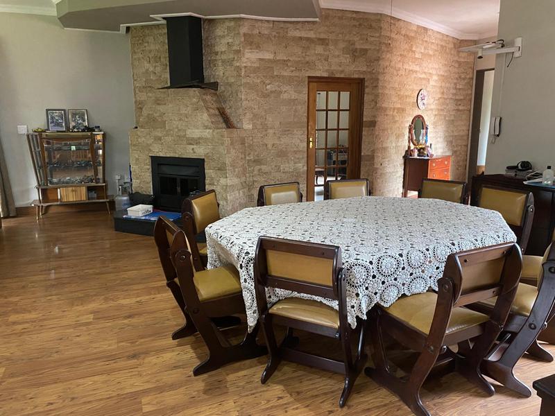 5 Bedroom Property for Sale in Raslouw Gauteng
