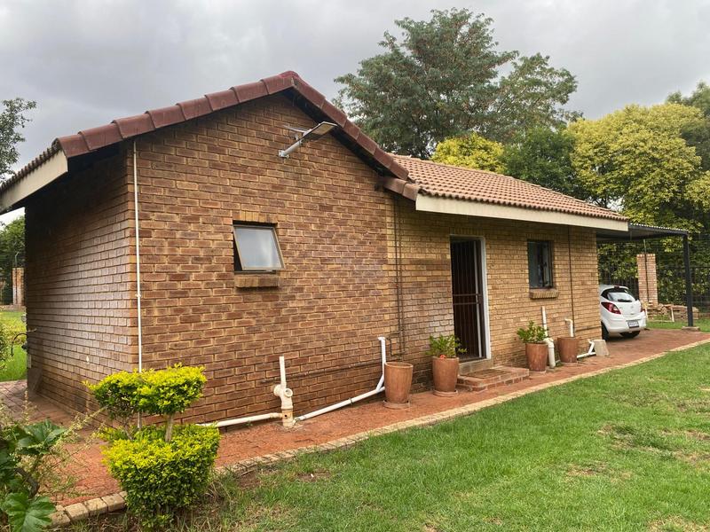 5 Bedroom Property for Sale in Raslouw Gauteng