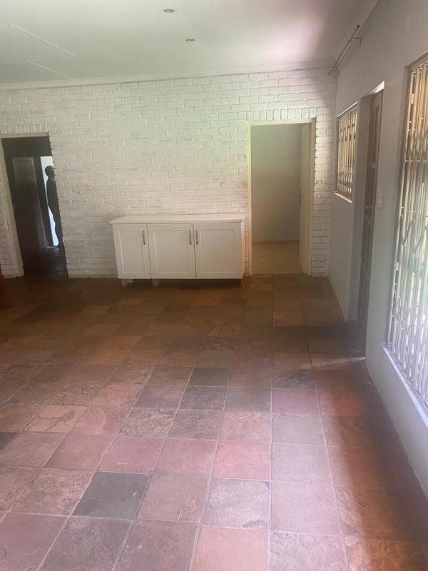 5 Bedroom Property for Sale in Raslouw Gauteng