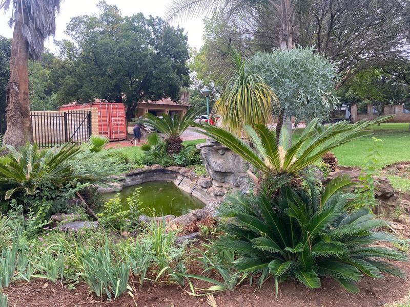 5 Bedroom Property for Sale in Raslouw Gauteng