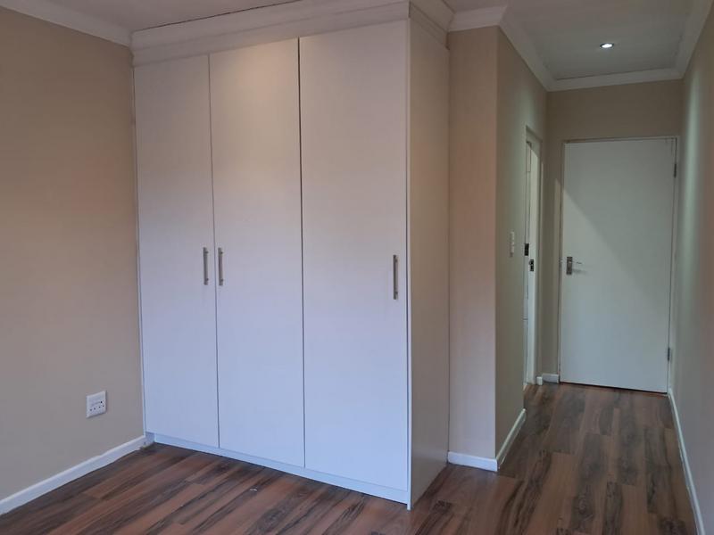 3 Bedroom Property for Sale in Buccleuch Gauteng
