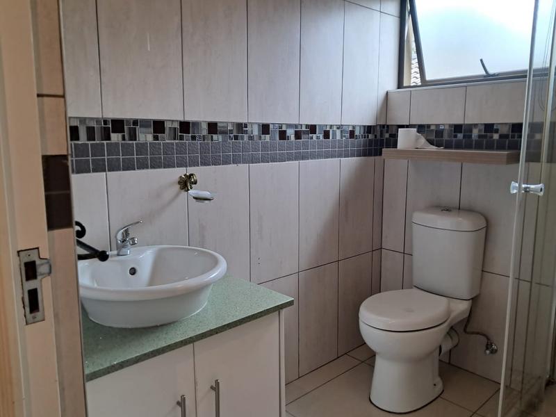 3 Bedroom Property for Sale in Buccleuch Gauteng