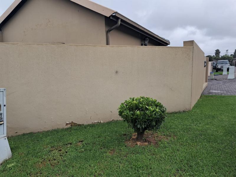 3 Bedroom Property for Sale in Buccleuch Gauteng