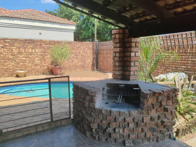 3 Bedroom Property for Sale in Booysens Gauteng