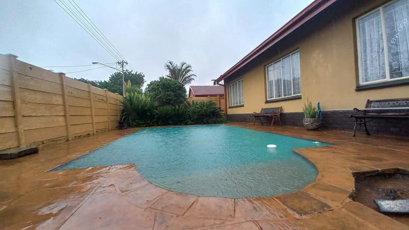 4 Bedroom Property for Sale in Daspoort Gauteng