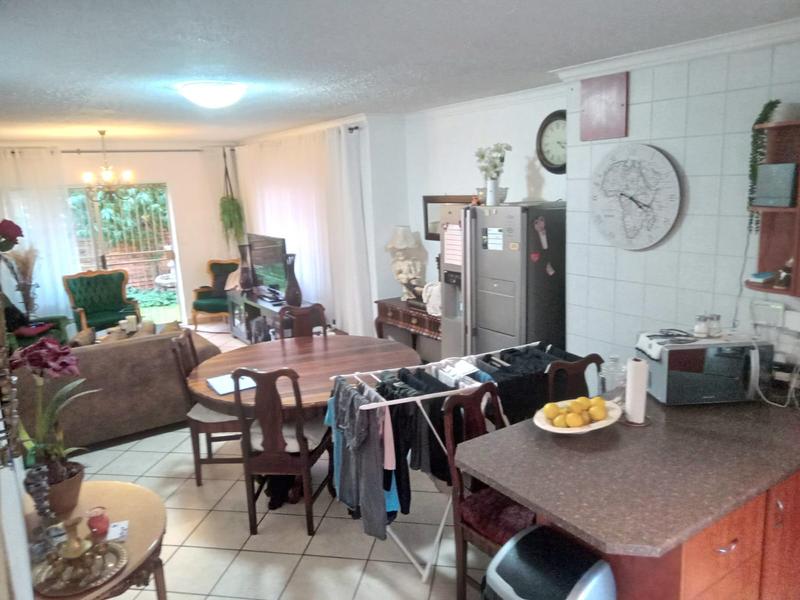 2 Bedroom Property for Sale in Wierda Park Gauteng
