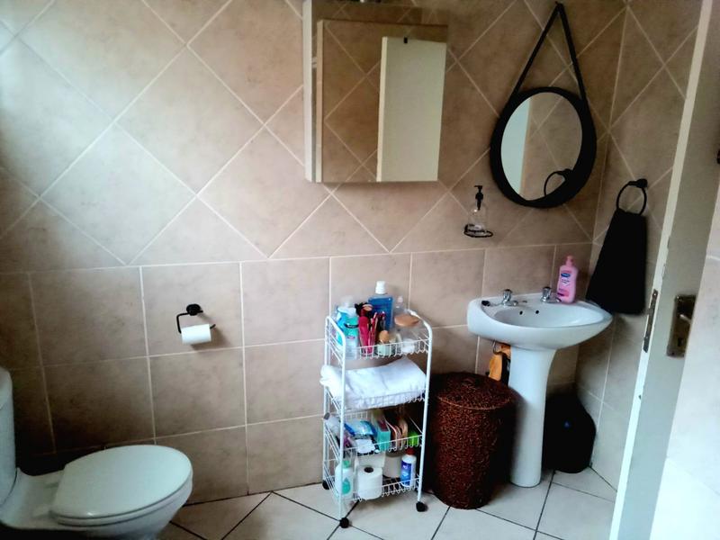 2 Bedroom Property for Sale in Wierda Park Gauteng
