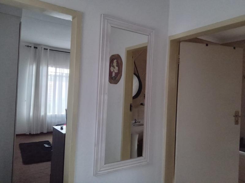 2 Bedroom Property for Sale in Wierda Park Gauteng