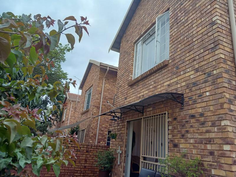 2 Bedroom Property for Sale in Wierda Park Gauteng