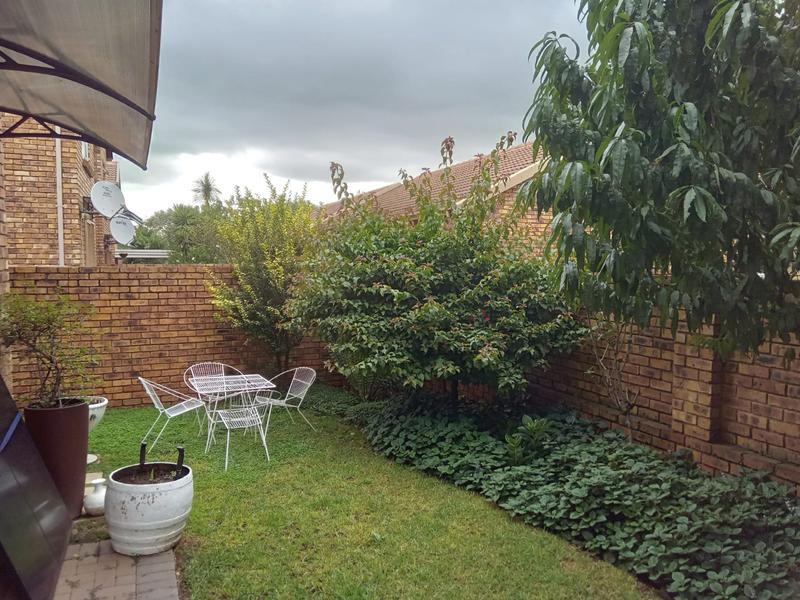 2 Bedroom Property for Sale in Wierda Park Gauteng